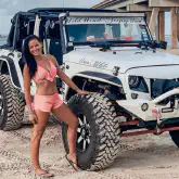 gallery/barefoot-jeep-girls-24255175.jpg