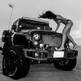 gallery/barefoot-jeep-girls-31687205.jpg